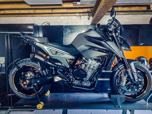 Carénage en fibre de carbone pour <span class=keywords><strong>KTM</strong></span> DUKE 790 <span class=keywords><strong>890</strong></span> - Product Image 5