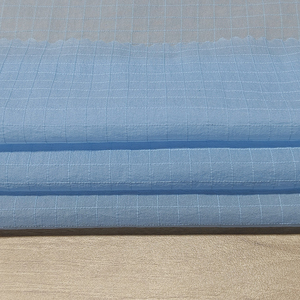 Tissu en nylon 100% Shaoxing <span class=keywords><strong>Yuyuan</strong></span> à faible élasticité, 39 GSM, ultra fin, léger, respirant et doux pour veste de protection solaire - Product Image 2