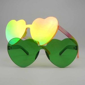 Gafas de sol con forma de corazón de amor Color mujer marco sin montura tinte lente transparente gafas de sol coloridas mujer rojo rosa amarillo tonos viaje - Product Image 2