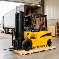 Chariot élévateur électrique de 4 tonnes, certifié CE, adapté aux entrepôts logistiques des centres de distribution.