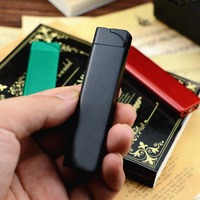 Briquet coupe-vent tendance SUP Green Flame, briquet créatif en métal rechargeable ultra-fin pour cigarettes