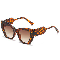 Lunettes de soleil œil de chat unisexes MK77604, monture large tendance avec blocs de couleur, protection UV400, verres PC, personnalité polyvalente, nouveauté