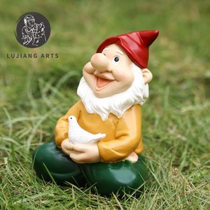 6.1 pouces Gnome Tenir Colombe de Paix Statue Résine Gnome Sculpture Décoration Drô<span class=keywords><strong>le</strong></span> Gnome Tenir Colombe de Paix Figurine <span class=keywords><strong>Jardin</strong></span> Cadeau - Product Image 3