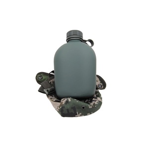 Bouteille <span class=keywords><strong>d</strong></span>'eau tactique en aluminium 1L <span class=keywords><strong>pochette</strong></span> de transport extérieure portable à la mode pour escalade camping activités <span class=keywords><strong>d</strong></span>écontractées verres - Product Image 5