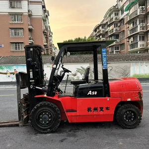 Chariot élévateur diesel 4x4 d'occasion en bon état avec hauteur de levage de 3000 mm - Product Image 2