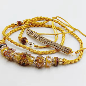 Perro pequeño hecho a mano Expo Dog Show Showlead con cristal de calcedonia y cuentas de diamantes de imitación - Product Image 1