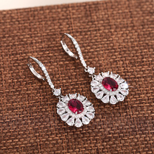 Orecchini ovali con zirconi a forma di girasole per donna, eleganti gioielli floreali alla moda - Product Image 5