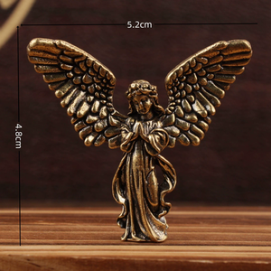 Ornement de table décoratif rétro en laiton Aile d'ange, statue religieuse de collection tendance - Product Image 4