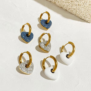 Bijoux en acier inoxydable Vente en gros Boucles <span class=keywords><strong>d</strong></span>'oreilles amour glaçure goutte Boucles <span class=keywords><strong>d</strong></span>'oreilles en strass Bijoux féminins personnalisés - Product Image 3