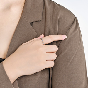 Retro minimalist style, closed-back bamboo-joint plain titanium steel ring for women, simple, artistic, light luxury, and high-e - Product Image 2