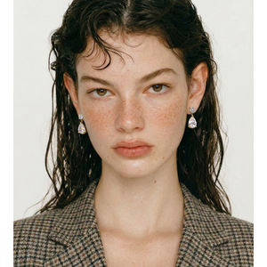 JINYOU 2690 Nuovi Orecchini Raffinati in Acciaio Inossidabile Placcato Oro con Zirconia Cubica Geometrica Pendente - Product Image 5