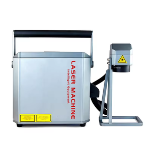 เครื่องเลเซอร์มาร์กกิ้งไฟเบอร์แบบพกพาขนาดเล็ก 20w 30W 50w จากโรงงานโดยตรง สำหรับงานอุตสาหกรรม ใช้สำหรับทำเครื่องหมายบนโลหะ และใช้กับเครื่องพิมพ์บัตร - Product Image 3