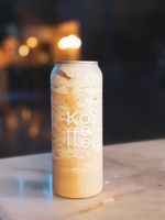 Vente en gros de canettes PET noires écologiques jetables avec logo personnalisé, ouverture facile par anneau, impression UV/sérigraphie pour café, soda, jus