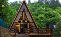 Immeuble d'habitation moderne de luxe en acier triangulaire - Imperméable et durable, adapté aux salons et aux cours