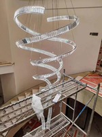 Nouveau design de villa suspendue et de loft, lustre en cristal long moderne pour escaliers