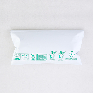 Sacs poly d'expédition biodégradables personnalisés pour vêtements Sacs postaux compostables en matériau kraft à bulles et amidon de maïs - Product Image 2