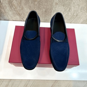 Mocasines de Hombre de Alta Calidad, Parte Superior de Cuero Gamuzado, Suela de Goma Antideslizante, Costuras Visibles de Precisión, Estilo Retro Discreto, Ferragamos - Product Image 4