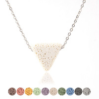 Nouvelle aromathérapie pierre de roche volcanique chaîne en acier inoxydable bijoux coloré Triangle pierre de lave huile essentielle diffuseur collier