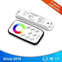 Contrôleur LED RGB sans fil RF + Récepteur R3 DC12-24V 3A 3CH 10 Modes Dynamiques 4096 Niveaux Sans Scintillement pour LED RGB