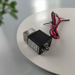 Vanne solénoïde à diaphragme Kunag 3012-A7 24VDC pour le contrôle de l'eau, bidirectionnelle, avec joint torique, type plaque de base - Product Image 1