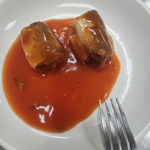 Caballa enlatada de alta calidad <span class=keywords><strong>en</strong></span> salsa de tomate rica para deliciosas comidas listas para comer - Product Image 4
