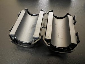 VIIP WeiAiPu V18001 Snap-On <strong>Ferrite</strong> Rod &amp; Ring Core <strong>RFi</strong> <strong>EMI</strong> Noise <strong>Suppression</strong> Cable Beads - Product Image 4