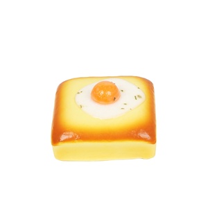 Nouveaux jouets anti-stress réalistes en forme de pain, jouets souples à presser en PU, forme œuf et toast, à remontée lente, très populaires - Product Image 2