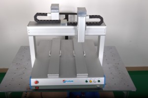 Robot de distribution et de test multifonction Aierte de petite taille, à servomoteur de haute précision, charge utile de 10 kg, précision de 0,02 mm - Product Image 2