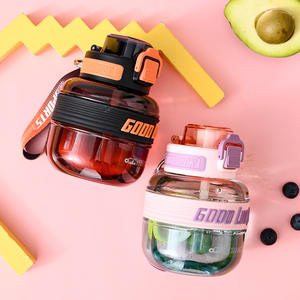 Taza de agua de plástico portátil para exteriores de dos colores, 650ml/1100ml, <span class=keywords><strong>Granada</strong></span> de celebridades de Internet y diseño de bolas para bebidas deportivas de viaje - Product Image 2