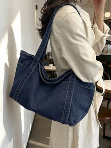 Bolso Tote de Mezclilla Azul Niebla con Cierre de Cremallera - Estilo Vintage, Portátil y Multiusos para Viajes y Uso Diario - Product Image 6