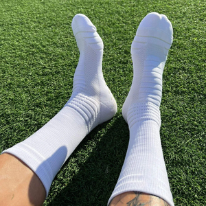 Chaussettes de football populaires personnalisées pour hommes <span class=keywords><strong>et</strong></span> femmes, chaussettes de football spéciales à adhérence, résistantes à l'usure, épaisses, antidérapantes, chaussettes de football, chaussettes mi-hautes - Product Image 2
