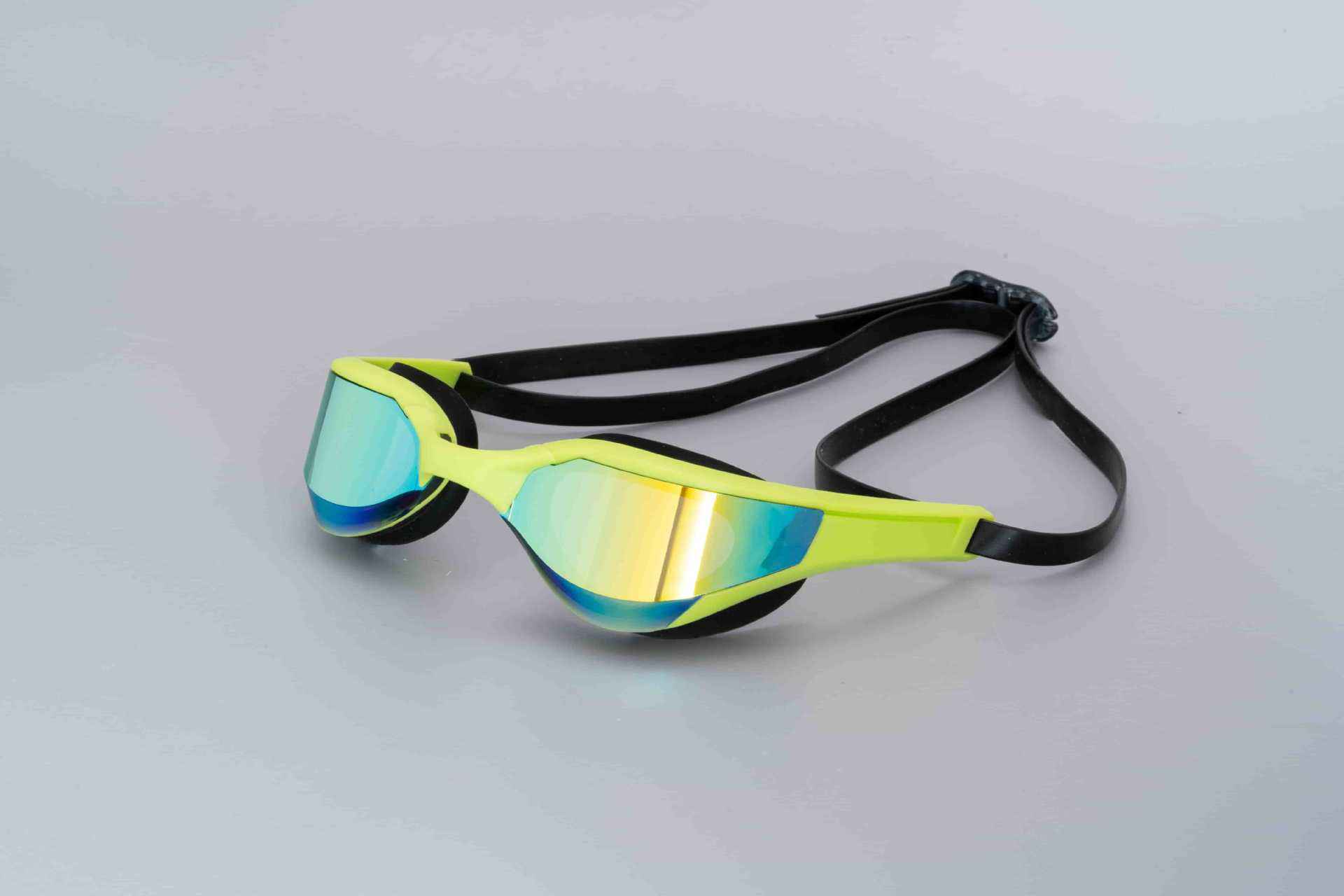 กล่องสีเขียวหลากสี