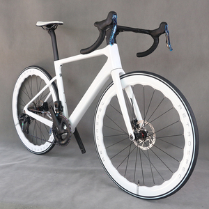 Bicicleta de <span class=keywords><strong>Carbono</strong></span> Blanca de Primera Calidad EDS-214S con Cambios Electrónicos, Sistema Completo de Frenos de Disco para Ciclismo de Carretera - Product Image 2