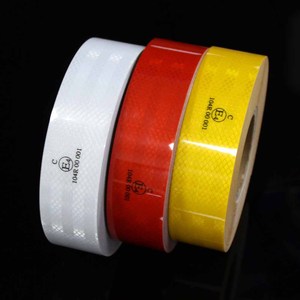 <span class=keywords><strong>Cinta</strong></span> <span class=keywords><strong>Reflectante</strong></span> de Grado Diamante 983 con Borde Sellado, 5.08cm*50m, Alta Intensidad, Conformidad ECE 104R, Material <span class=keywords><strong>Reflectante</strong></span> - Product Image 3