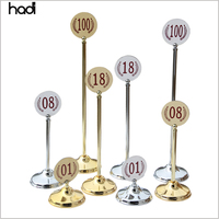 Porte-cartes de table en acier inoxydable HADI de Guangzhou, finition polie, forme en U, doré fantaisie, support de numéro de table pour restaurant