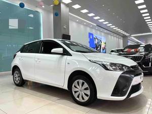Voiture d'occasion haut de gamme avec conduite à gauche, <span class=keywords><strong>Toyota</strong></span> <span class=keywords><strong>Yaris</strong></span> Zhi Xuan 2015, 1.5L, édition de pointe, transmission automatique, couleur foncée, jantes R15, sièges en tissu - Product Image 3