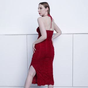 Robe d'été féminine Super Fairy Dali verte à pois avec dos nu rouge et fente latérale pour les vacances à la plage ou les soirées - Product Image 5