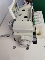 RONMACK RM-NS-4UTQ-L Machine à surjeter à lit plat, simple aiguille, manuelle et entièrement automatique, 4 fils, pour gaucher, avec coupe-fil pneumatique et élévateur de pied