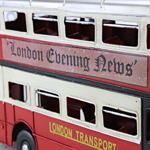 Nouveau modèle <span class=keywords><strong>de</strong></span> bus britannique à deux étages rétro vintage en étain fait main, ornement, accessoire <span class=keywords><strong>de</strong></span> photographie pour <span class=keywords><strong>comptoir</strong></span> <span class=keywords><strong>de</strong></span> bar, cadeau - Product Image 4