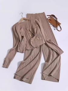 Nuovo <span class=keywords><strong>Set</strong></span> Tre Pezzi Coreano in <span class=keywords><strong>Maglia</strong></span> con Gilet, <span class=keywords><strong>Cardigan</strong></span> <span class=keywords><strong>e</strong></span> Pantaloni a Gamba Larga, Taglia Unica, Collezione Primavera Autunno - Product Image 4