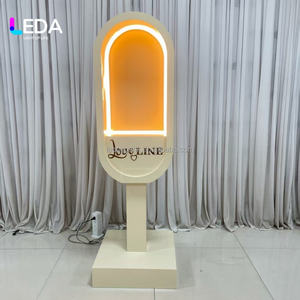 Cabina Telefónica Metálica Moderna LEDA con Soporte para Libro de Visitas de Audio y Luz LED, Caja para Dejar Mensajes para Decoración de Eventos, Fiestas y Recepciones de Bodas - Product Image 1