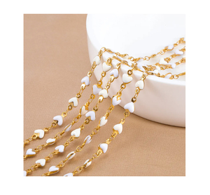 Nueva Cadena de Acero Inoxidable Chapada en Oro de 18K con Corazón de Esmalte Blanco |   Se vende por metro, rollo o carrete para la creación de joyería DIY - Product Image 1