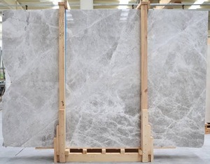 Dalles de marbre en promotion avec une texture naturelle élégante pour revêtements de sol, comptoirs, murs et projets d'aménagement intérieur, disponibles à la vente - Product Image 6