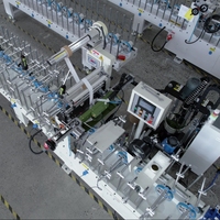 Machine de laminage par film pour plinthes en PVC, profilés MDF ou en bois