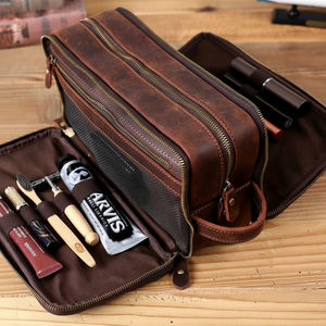 2024 Mens Vintage cuero genuino cremallera impermeable y bolsa de viaje para cosméticos para hombres 2017 - Product Image 1