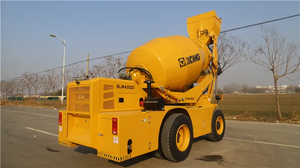 รถผสมคอนกรีตแบบโหลดเอง SLM4000S 4 ลูกบาศก์เมตร XCM-G กำลังขายดี - Product Image 4