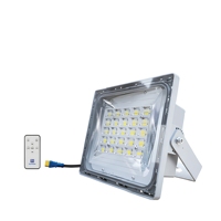Lampu Sorot Tenaga Surya 65W LED IP65 dengan Baterai LiFePO4 45Ah, Sudut Sinar Bat Wing, Penerangan Stadion Olahraga