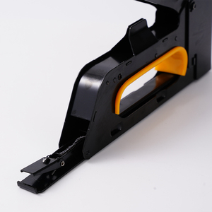 Vente chaude <span class=keywords><strong>Agrafeuse</strong></span> En Acier Usage Domestique Rembourrage DIY Tapis Bois Fixe Pistolet À Clous Manuel 3 en 1 <span class=keywords><strong>Agrafeuse</strong></span> Robuste - Product Image 6
