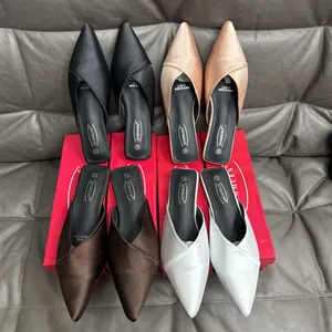 Nouvelles Chaussures de Luxe de Créateur de Qualité Supérieure 2026 – Nouveau Style Élégant et Tendance, Couleur Unie pour Femme - Product Image 1