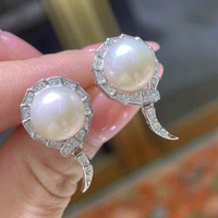Boucles d'oreilles raffinées à dos fixe avec perle, clous d'oreilles simples avec grosse perle lisse, accessoire de mode féminin pour offrir en cadeau